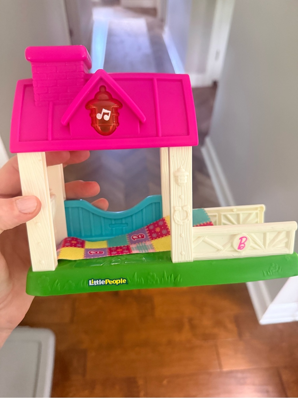 Fisher-Price Little People Barbie Pink Roof Horse Stable